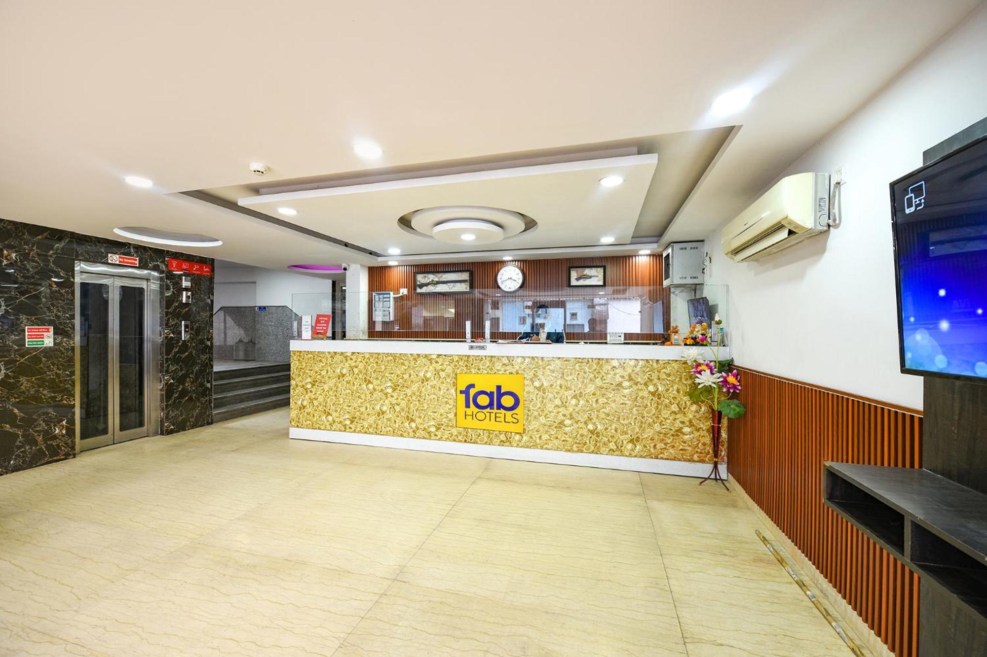 Fabhotel Belwood Near Igi Airport New Delhi Exterior photo